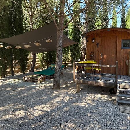 Superbe Roulotte De Charme Hotel Bagnols-en-Forêt Buitenkant foto